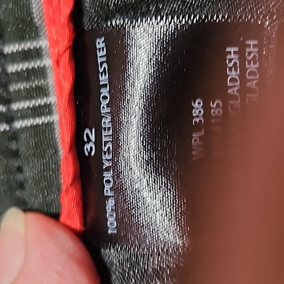 Haggar | Men's Black and Gray Plaid Performance Golf Shorts 32 - Picture 4 of 8